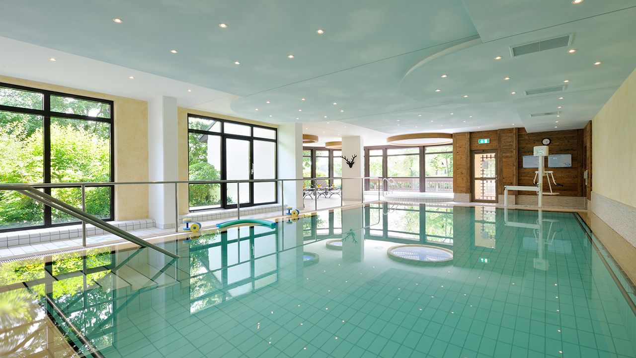Kur- & Thermalhotel Ludwig Thoma Thermalbad Kur- & Thermalhotel Ludwig Thoma Thermalbad